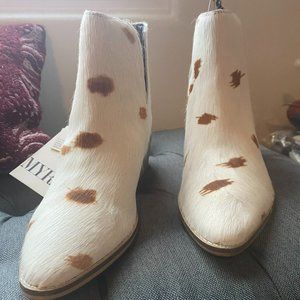 NWT Hand Tooled Myra Hair On Leather Booties Size 7 and Size 8 💖